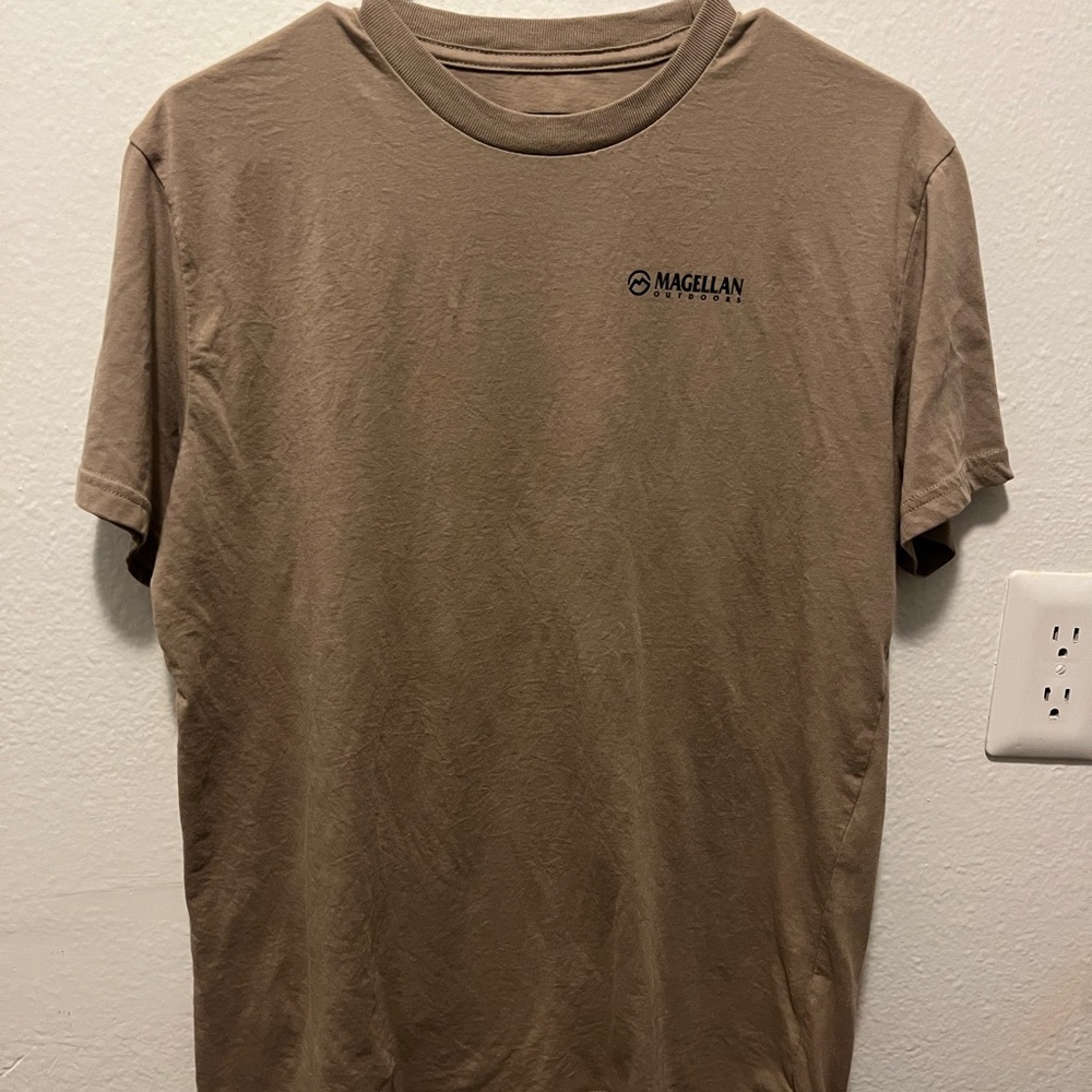 ✨Magellan Outdoors Short Sleeve Crewneck T-Shirt in Brown